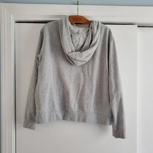 Aeropostale Large Pullover Hoodie Sweatshirt Gray with Blue Floral “AERO” Logo - Picture 2 of 7